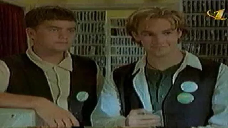 Кадры из сериала Бухта Доусона (1998)