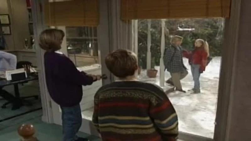 Кадры из сериала Большой ремонт (1991)